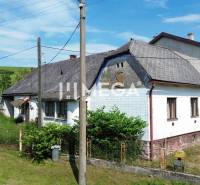 EXKLUZÍVNE NA PREDAJ: Rozsiahly pozemok, Ondavské Matiašovce - Rodinný dom s tradičnou strechou a záhradou v Ondavských Matiašovciach, Pozemky - bývanie.