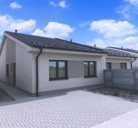 Predané - 4izbový rodinný dom (dvojdom) v obci Horná Potôň! - Rodinný dom v Hornej Potôni s plochou strechou a spevneným dvorom.