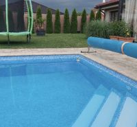 Predaj rodinného domu, M. Terézie, M. Terézie, Skalica - Bazén a trampolína v záhrade rodinného domu na ulici M. Terézie v Holíči.