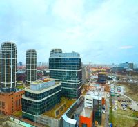 RIVERS | Exkluzívny byt s panoramatický výhľadom a parkovaním - Výhľad na výškové budovy pri ulici Landererovej v Bratislave - Staré Mesto.