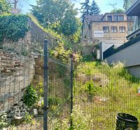 PREDAJ -Lukratívny pozemok so starším domom pri Horskom parku - Rodinný dom na predaj za plotom na Búdkovej v Bratislave - Starom Meste.