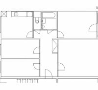 Ťahanovce - 4 izbový byt,  82 m2 + loggia. Krásny výhľad na mesto - Pôdorys 4-izbového bytu s označenými miestnosťami a vstupmi.