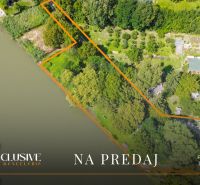 NA PREDAJ PRIESTRANNÝ POZEMOK V JAHODNEJ | MALÝ DUNAJ - Pozemky - bývanie v Jahodnej pri rieke, obklopené zeleňou a záhradami.
