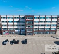 Bez provízie RK | Kancelárie | 24 m² – 46 m² | parkovanie | Svornosti - Budova s kanceláriami na ulici Svornosti v Bratislave - Podunajských Biskupiciach.
