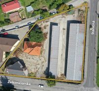 NA PRENÁJOM skladové priestory - areál v centre Nitry - Letecký pohľad na sklady a haly na Železničiarskej ulici v Nitre.