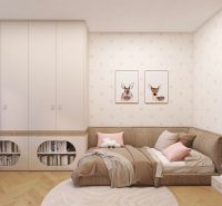VEĽKORYSÝ 2i byt s rozlohou 76 m² v atraktívnej lokalite- Staré mesto - Detská izba v 2-izbovom byte s posteľou a skriňou, dekorovaná obrázkami zvierat.