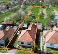 RODINNÝ DOM - CHALUPA S VEĽKÝM POZEMKOM | SKÝCOV - Rodinný dom na ulici Konopniská v Skýcove s priestranným zadným pozemkom.