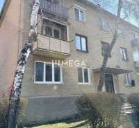 PREDANÉ- 2 izbový byt s balkónom blízko centra mesta Humenné - Bytový dom na Sokolovskej ulici v Humennom s dostupným 2-izbovým bytom.