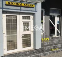 PRENÁJOM obchodných priestorov v centre mesta Humenné-3m2 - Obchodné priestory na ulici Osloboditeľov v Humennom s nápisom „Noviny Tabak“.
