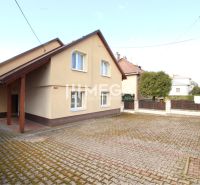 NA PREDAJ: Výnimočná nehnuteľnosť vo Vranove nad Topľou - Rodinný dom na ulici M. R. Štefánika vo Vranove nad Topľou.