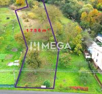 NA PREDAJ STAVEBNÝ POZEMOK – obec TURCOVCE - Pozemky - bývanie v Turcovciach s rozlohou 1756 m², obklopené zeleňou a záhradami.