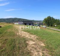 NA PREDAJ INVESTIČNÝ POZEMOK S PANORAMATICKÝM VÝHĽADOM SNINA - Pozemky na výstavbu v Snine na Hámorskej, ideálne pre bývanie, s krásnym výhľadom.