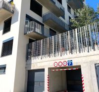 Prenájom 2 izbový byt v NOVOSTAVBE ČEREŠNE, Polianky, BA IV. Dúbravka - Bytový dom s garážou na ulici Polianky v Bratislave - Dúbravke.