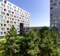 LUXUSNÝ 3-izb.byt, NOVOSTAVBA OCTOPUS, Mraziarenská ul. - Bytový komplex na Mraziarenskej v Bratislave-Ružinove s výhľadom na zeleň.