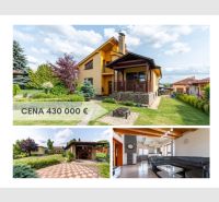 Veľkorysé bývanie pre viacčlenné rodiny–3 domy, Prešov a blízke okolie - Rodinný dom v Prešove s krásnou záhradou a pohodlnou terasou. Cena 430 000 €.