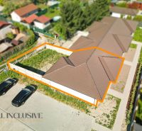 Na predaj 3-izb. rod. dom – časť dvojdomu, Dun. Streda - Rodinný dom v Dunajskej Strede na Ovocnom sade s priľahlým pozemkom a parkoviskom.