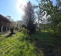 : Záhrada s chatkou, Košice – Krásna, 716 m², elektrina - Slnečná záhrada na Ulici 1. mája v mestskej časti Krásna, Košice.
