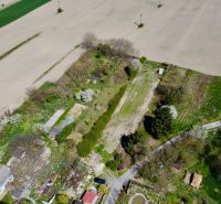 Priestor pre váš vysnívaný domov – pozemok 1114 m² - Horné Topoľníky - Letecký pohľad na pozemky - bývanie v Topoľníkoch, s okolím.
