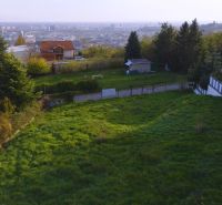 Lukratívny stavebný pozemok so všetkými IS, KOLIBA -Vosková - Zeleň na pozemkoch pre bývanie na Vosková ulici, Bratislava - Koliba, s panorámou mesta.