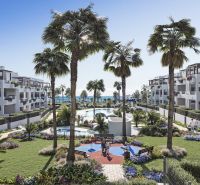 1-izbový apartmán pri pláži, Pulpí, Costa de Almería - Rekreačný apartmán v Pulpí s palmami, bazénom a záhradou, ideálny pre oddych.