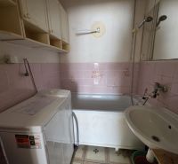3-IZBOVÝ BYT S BALKÓNOM V CENTRE HLOHOVCA - Hlohovec 3-izbový byt predaj reality Hlohovec