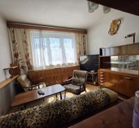 3-IZBOVÝ BYT S BALKÓNOM V CENTRE HLOHOVCA - Hlohovec 3-izbový byt predaj reality Hlohovec