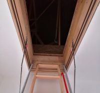 Rodinný dom novostavba na predaj Kláštor pod Znievom  - Výsuvný rebrík vedúci na povalu v rodinnom dome.
