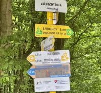 PREDAJ: rekreačný pozemok 564 m2;Bardejov-Zlaté; 39.900 € - Turistické značenie na Rekreačných pozemkoch v Bardejove obklopené lesom.