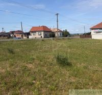 Exkluzívne: Investičný pozemok v intraviláne obce Číž - Poľnohospodárske a lesné pozemky v Číži, lemované domami a elektrickými stĺpmi.