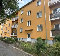 NA PRENÁJOM ZREKONŠTRUOVANÝ 3 IZBOVÝ BYT S GARÁŽOU V CENTRE MESTA - Bytový dom na ulici Františkánov v Komárne s 3-izbovým bytom a záhradkou.
