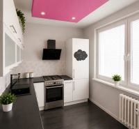 REZERVOVANÝ - Na predaj priestranný 2-izbový byt s balkónom, klímou... - Kuchyňa v 2-izbovom byte s podlahou s dreveným dekorom a ružovým stropom.