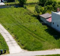 1.BCR | INVESTIČNÁ PRÍLEŽITOSŤ! SP,VÝMERA 1068 m², RD-CHATA, BREZOLUPY - Pozemok na bývanie v Brezolupoch, zelené okolie, spevnená cesta, blízko domov.