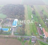 Exkluzívne na predaj Investičný pozemok v obci Pusté Čemerné - Letecký pohľad na poľnohospodárske a lesné pozemky v Pustom Čemernom, Pusté Čemerné.
