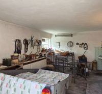 Na predaj rodinný dom Ladomerská Vieska, 321 m2 - Dielňa s náradím a pracovnými potrebami v rodinnom dome, starší vybavenie.