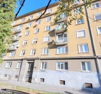 MODERNÝ 3i BYT, REKONŠTRUKCIA, Trnavská cesta, Ružinov  - Bytový dom na Trnavskej ceste v Bratislave - Ružinove s troma poschodiami.