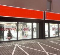 PRENÁJOM: Obchodné priestory 238m2, parkovanie, Ružinov - Obchodné priestory na Pestovateľskej ulici v Bratislave-Ružinove so zľavami na kuchyne.