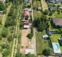 Pozemok s rekreačnou záhradnou chatkou v Nitre - 603 m2  - Záhrady a domy na Rekreačných pozemkoch v Šúdolskej ulici v Nitre.