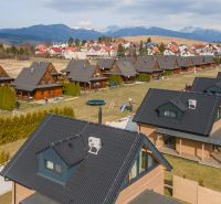 I Luxusné dvojpodlažné chalet pri Liptovskej Mare - Drevené chaty v Liptovskom Trnovci, Hotely a penzióny, s panoramatickým výhľadom na hory.