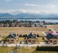 I Luxusné dvojpodlažné chalet pri Liptovskej Mare - Rekreačné chaty v okolí s výhľadom na vodnú plochu v Liptovskom Trnovci.