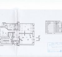 I Luxusný byt v historickom centre Bratislavy - Pôdorys zobrazuje usporiadanie miestností dvojizbového bytu s detailnými rozmermi a popisom.