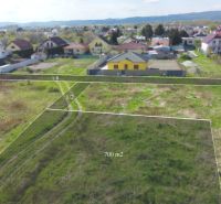 Stavebný pozemok v Bernolákove, Višňová ulica - Stavebný pozemok na ulici Višňová v blízkosti bývania, ideálny pre rodinný dom.