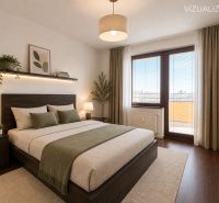 NOVINKA!!! Priestranný 3-izbový byt, 72 m² | Karpatská, Sásová - Spálňa v 3-izbovom byte s podlahou s dreveným dekorom, veľkou posteľou a oknom na balkón.
