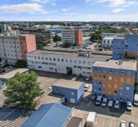 Kancelárie na PRENÁJOM | Vajnorská | TOP lokalita - Budovy kancelárií na Vajnorskej ulici, Bratislava, s parkoviskom a okolitou infraštruktúrou.