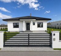 ‼️‼️znížená cena‼️‼️Awreal ponúka na predaj 4izbový bungalov v Hornom - Rodinný dom v Hornom Bare so záhradou a bielou fasádou, obohnaný plotom.