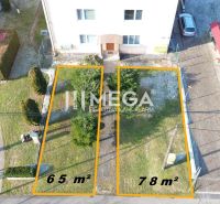 NA PREDAJ KVALITNÝ STAVEBNÝ POZEMOK 741,5 m² V MESTE HUMENNÉ - Dva pozemky na bývanie v Humennom vedľa viacposchodovej budovy, s rozlohou 65 m² a 78 m².