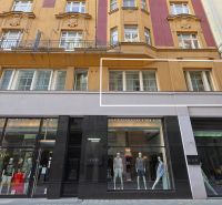 LAURINSKÁ, 2i byt, 68m² – REPREZENTATÍVNE bývanie v historickom CENTRE - Obchodné priestory na Laurinskej ulici v Bratislave - Staré Mesto s obchodnou výkladom.