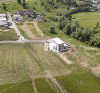 Stavebný pozemok 510m2 - Bitarová - Lúky a rodinné domy v okolí Bitarovej vhodné pre pozemky - bývanie.