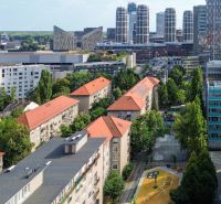 Priestranný 2i byt v obklopení zelene len pár krokov od OC Nivy | 53m² - Obytné bloky a moderné budovy v Bratislave - Ružinove na Budovateľskej ulici.