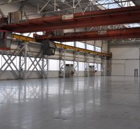 Priemyselná hala 2 500 m²  SKLADOVANIE, VÝROBA, LOGISTIKA - Priestranné výrobné priestory s vysokými stropmi a žeriavom v Galante na Priemyselnej ulici.
