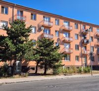 3,5-izb. byt 82 m2 | Drieňová ul.Štrkovec | komplet rek. - Bytový blok s balkónmi na Drieňovej ulici v Bratislave - Ružinove.